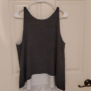 black and white sleeveless blouse